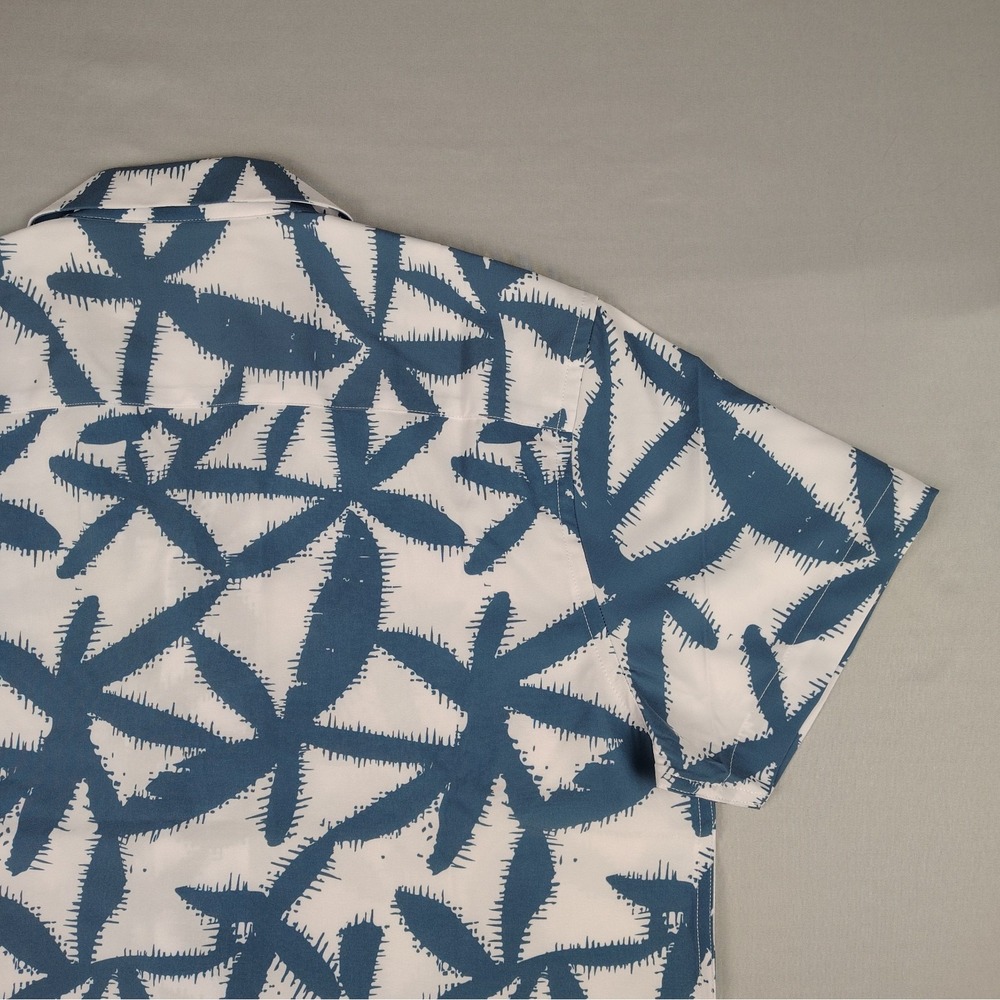 MBX Premium Goods Mens S NWT Camp Shirt Blue White Tropical Palm Leaf Stretch - Picture 14 of 15